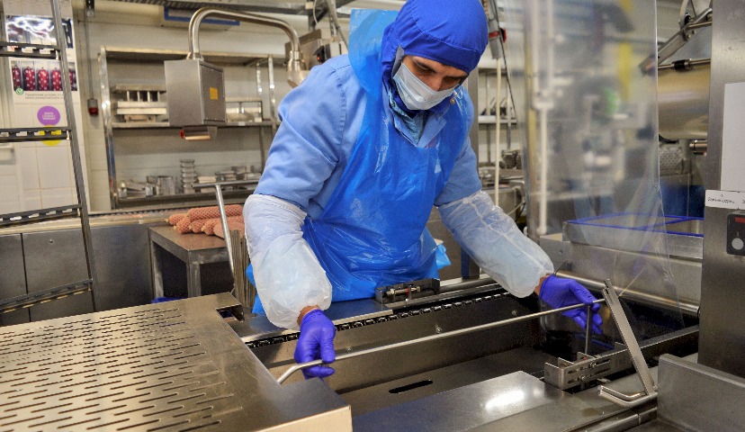 Два в одном: утоляем кадровый голод и экономим бюджет компании «Окраина»