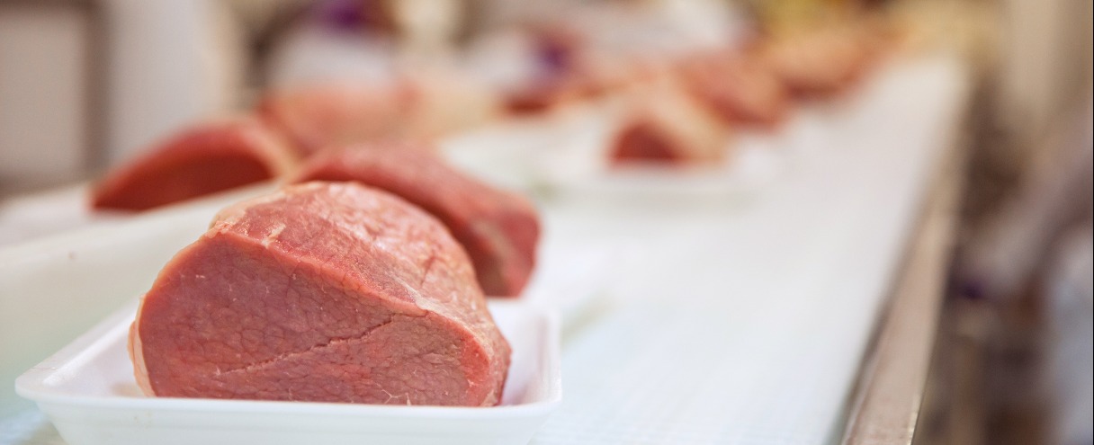 Рынок мяса: рекордное снижение выпуска говядины и рост производства консервов