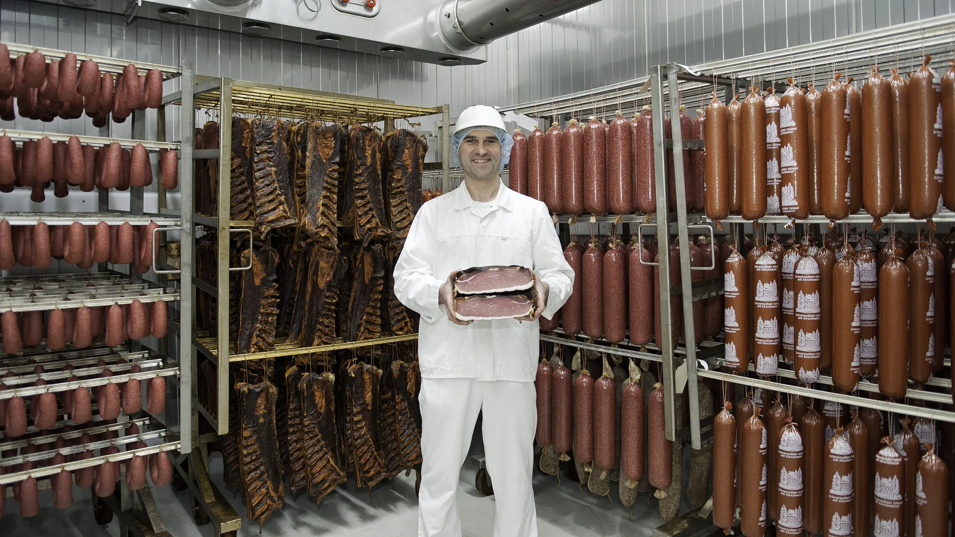 Строительство нового завода Black Forrest Ham с современной системой  дымовых фильтров KMA
