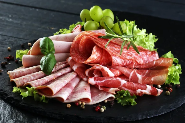 Обзор новостей и событий мясопереработки и животноводства за 15-ю неделю (10-14 апреля 2023 г.)