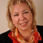Юнкер Елена