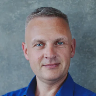 Комраков Роман