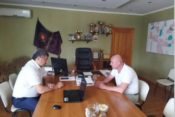 Ведущий агрохолдинг Крыма провел переговоры о сотрудничестве с ВНИИЗЖ