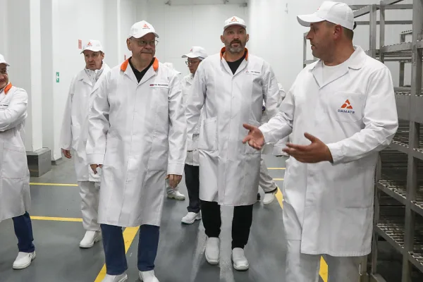 Александр Овечкин посетил завод глубокой переработки индейки «Дамате»