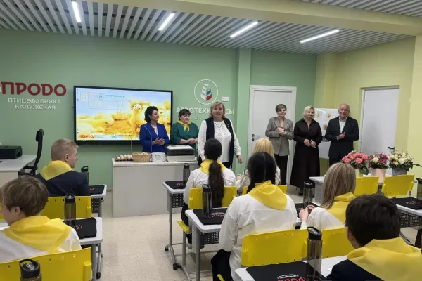 Калужская птицефабрика «ПРОДО» запустила второй поток обучения в агротехклассе
