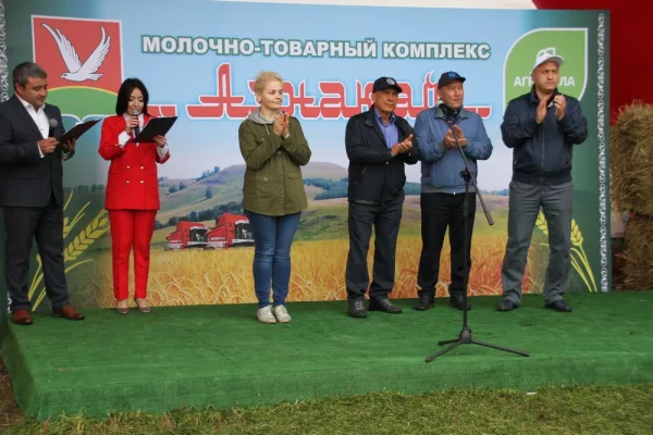 Рустам Минниханов одобрил старт проекта мегафермы АО «Агросила»