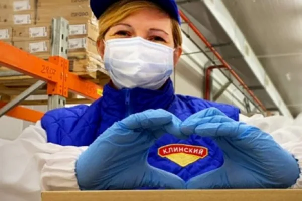 Клинский мясокомбинат отправит 2000 продуктовых наборов на «Яндекс.Такси»